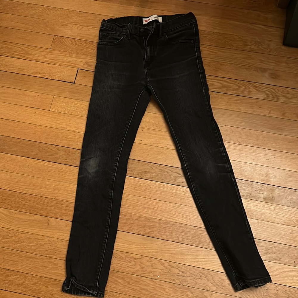 Levi’s black skinny jeans